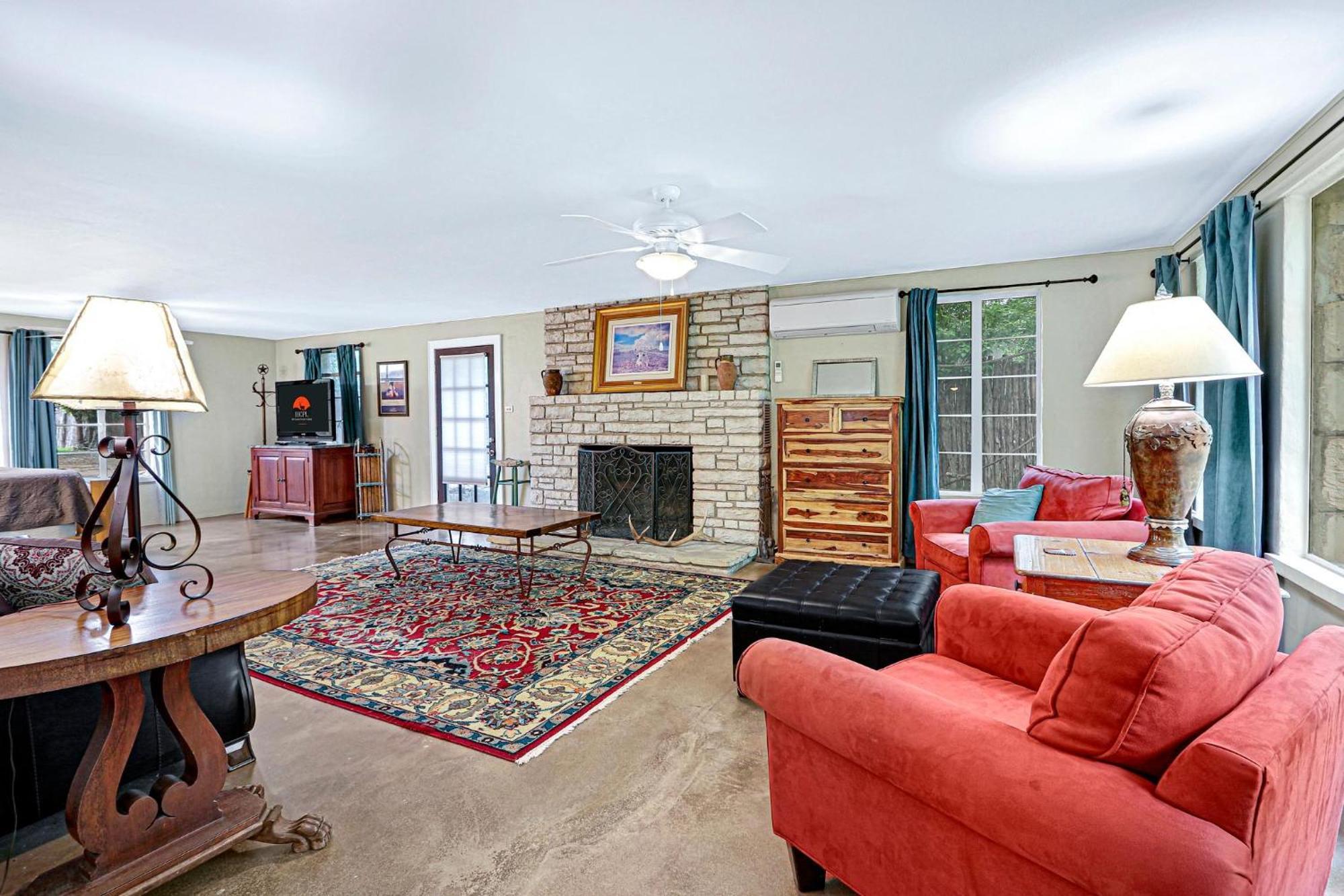 Rock House On Cypress Creek Villa Wimberley Bagian luar foto
