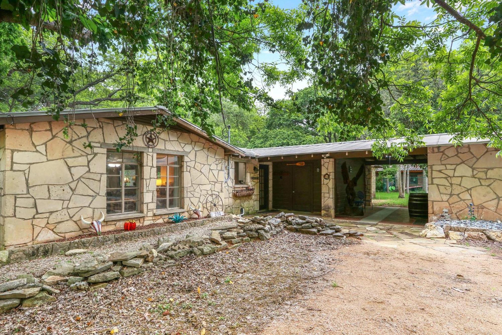 Rock House On Cypress Creek Villa Wimberley Bagian luar foto